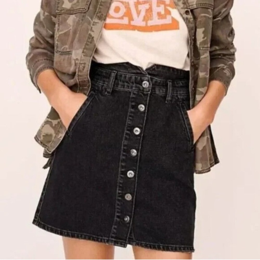 Anthropologie Pilcro Skirt Black Denim Button Front Paperbag Waist Size 6